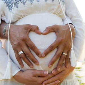 Raw Shea butter is Stretch Mark Fighter: Prevent pregnancy stretch marks with daily Shea butter massages - a must-have for expectant moms. 